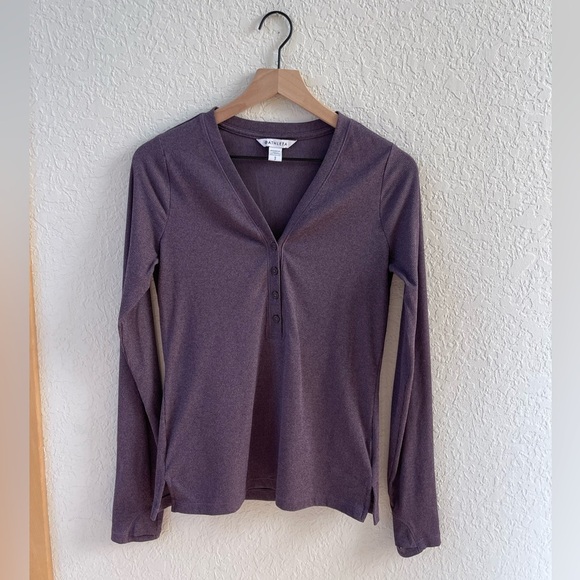 ATHLETA Untempo Ribbed Henley Top In Regal Plum Size S - Picture 2 of 6